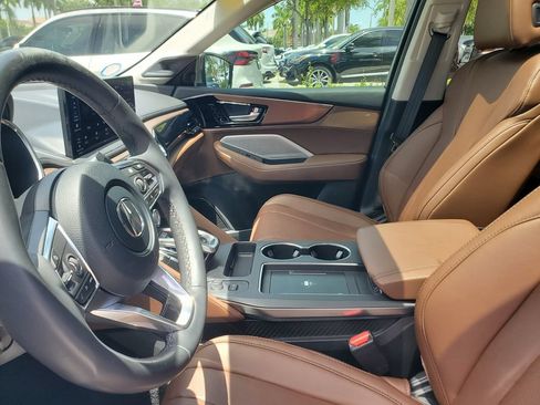 Certified 2025 Acura MDX FWD w/ Technology Package image 16