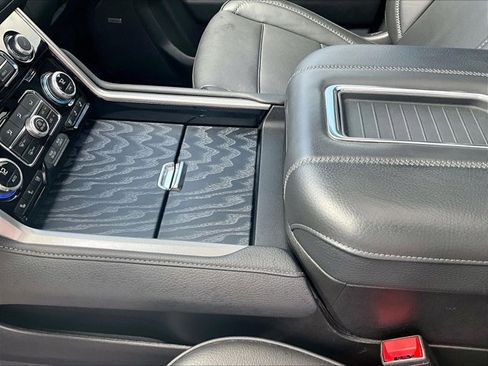 Certified 2023 GMC Yukon Denali image 15