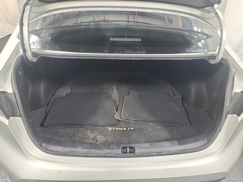 Used 2020 Toyota Corolla LE w/ Carpet Mat Package (TMS) FWD image 14