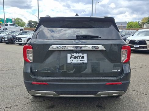 Certified 2022 Ford Explorer XLT w/ Equipment Group 202A AWD/4WD image 5