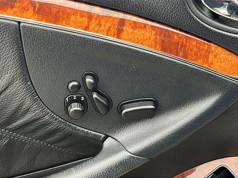 Used 2006 Mercedes-Benz CLK 350 Cabriolet image 11