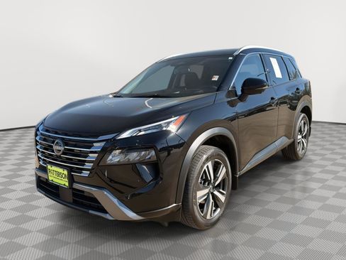 Used 2025 Nissan Rogue SL w/ SL Premium Package image 4