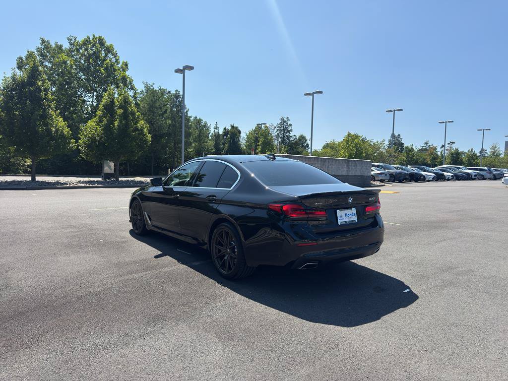 Used 2022 BMW 530i xDrive w/ Premium Package AWD/4WD image 5