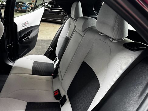 Used 2019 Toyota Corolla SE image 40