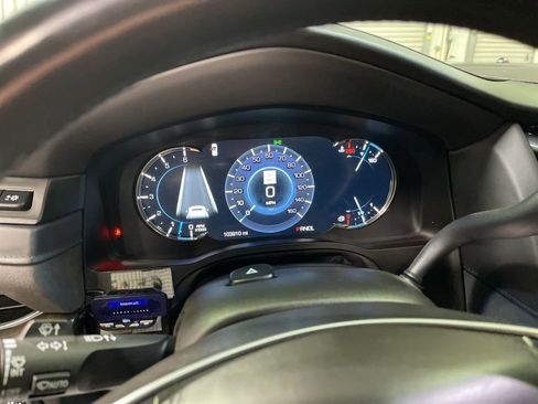 Used 2019 Cadillac Escalade Platinum AWD/4WD image 34