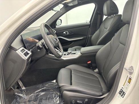 Used 2025 BMW 330i xDrive Sedan w/ M Sport Package image 25