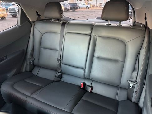 Used 2020 Chevrolet Bolt Premier w/ Infotainment Package image 27