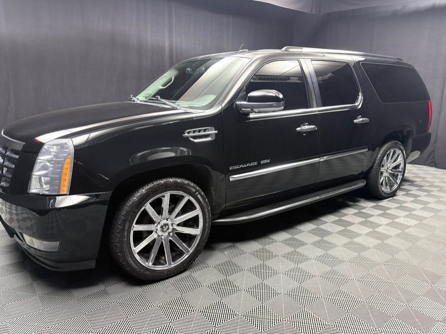 Used 2013 Cadillac Escalade ESV Luxury AWD/4WD image 14