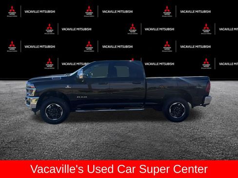 Used 2025 RAM 3500 Laramie AWD/4WD image 2