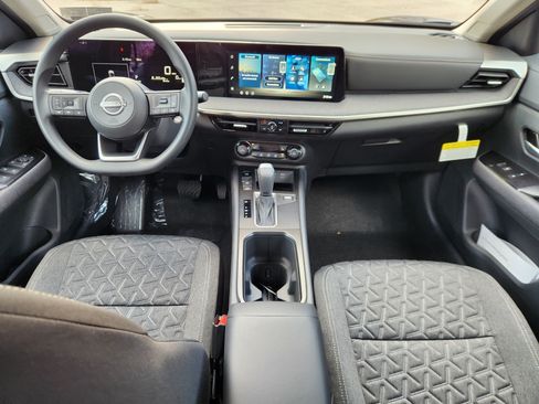 Used 2026 Nissan Kicks SV w/ Cold Weather Package AWD/4WD image 10