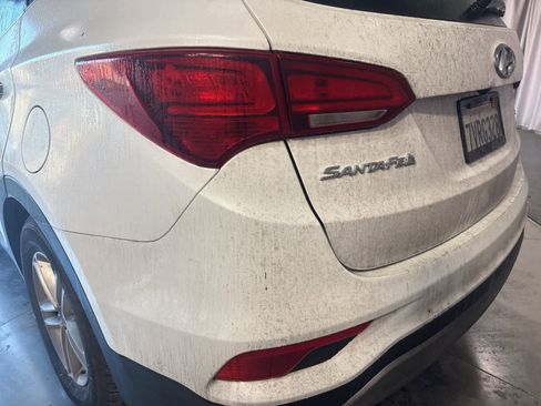 Used 2017 Hyundai Santa Fe Sport w/ 2.4L Tech Package 04 image 10