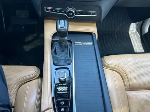 Used 2021 Volvo XC90 T6 Inscription w/ Advanced Package AWD/4WD image 21