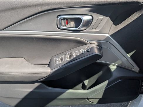 Certified 2025 Acura Integra FWD image 36