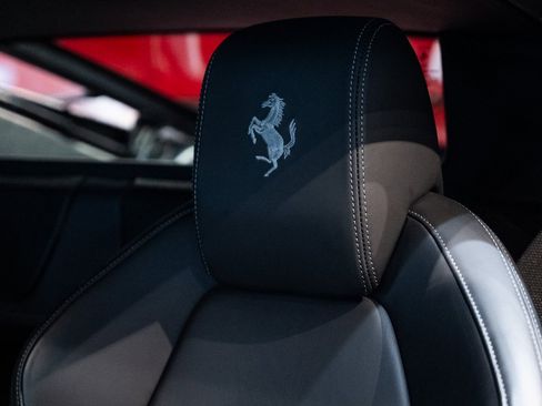 Used 2011 Ferrari 458 Italia Coupe image 6