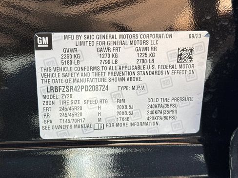 Certified 2023 Buick Envision Avenir AWD/4WD image 30