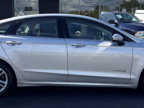 Used 2018 Ford Fusion S image 7