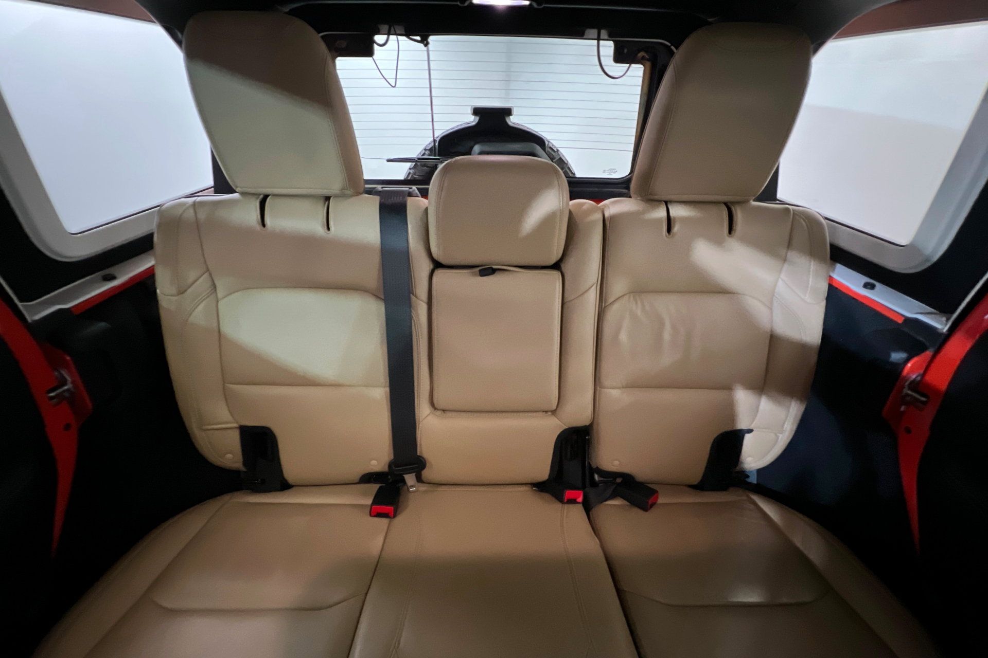 Used 2018 Jeep Wrangler Unlimited Rubicon AWD/4WD image 25