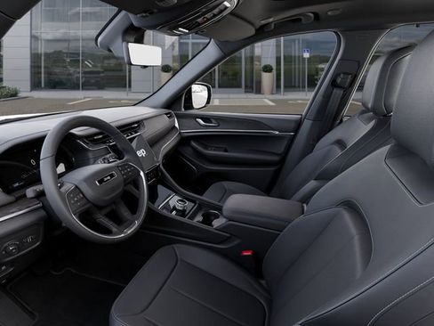 New 2025 Jeep Grand Cherokee Limited w/ Luxury Tech Group II AWD/4WD image 22
