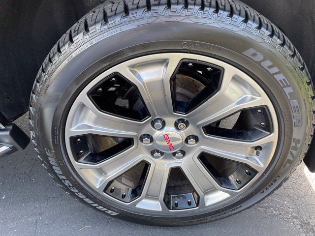 Used 2017 GMC Yukon Denali w/ Open Road Package AWD/4WD image 40