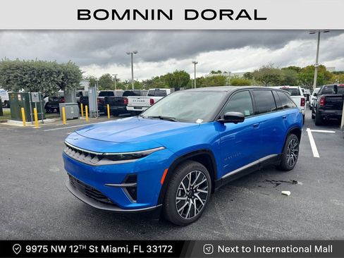 Used 2025 Jeep Wagoneer S Limited image 1