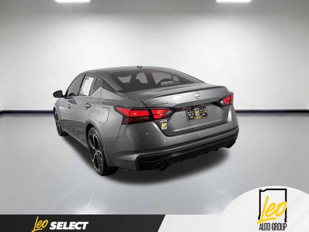 Used 2024 Nissan Altima 2.5 SR w/ SR Premium Package FWD image 4