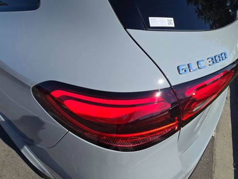 Certified 2025 Mercedes-Benz GLC 300 GLC 300 image 37