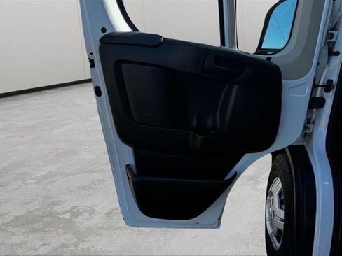 Used 2019 RAM ProMaster 3500 w/ Premium Appearance Group FWD image 23