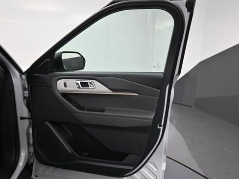 New 2026 Ford Explorer Active image 31