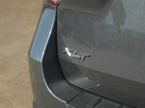 Used 2023 Ford Explorer XLT w/ Equipment Group 202A RWD image 8