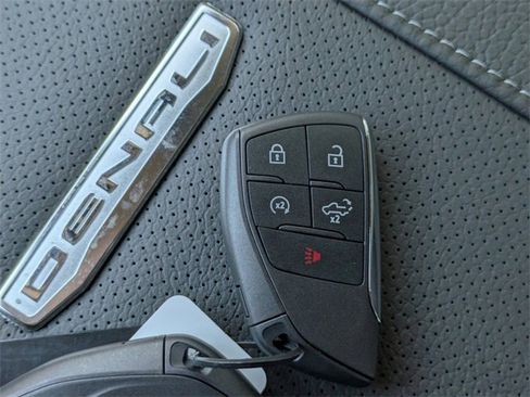 New 2026 GMC Sierra 3500 Denali w/ Denali Reserve Package image 32