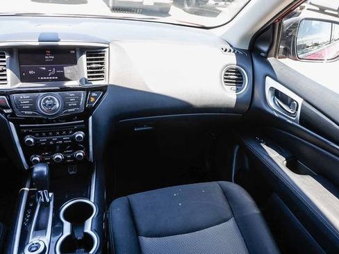 Used 2019 Nissan Pathfinder SV w/ Cargo Package AWD/4WD image 18