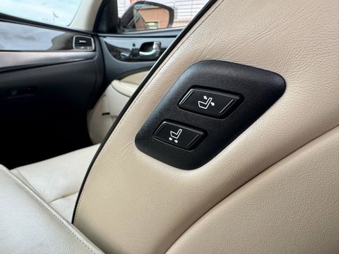 Used 2016 Hyundai Equus Signature image 44