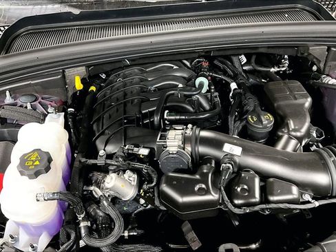 New 2025 Jeep Grand Cherokee Laredo X w/ Luxury Tech Group I image 36