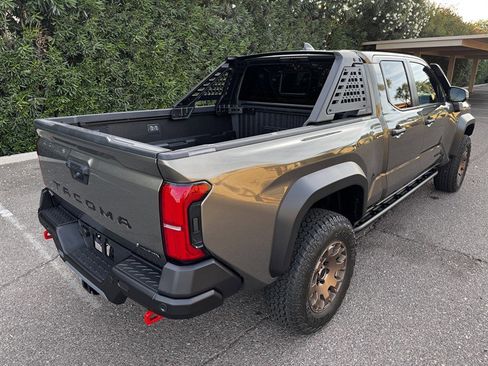 Used 2026 Toyota Tacoma Trailhunter AWD/4WD image 7