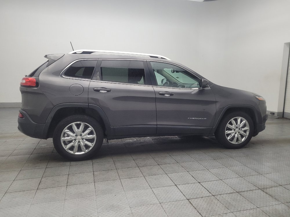 Used 2018 Jeep Cherokee Limited FWD image 10