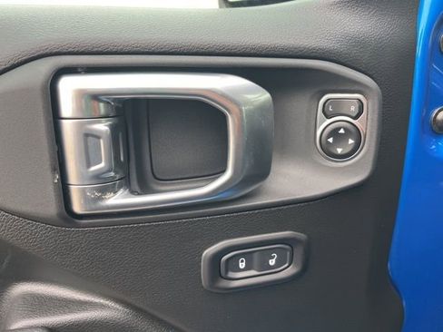 New 2026 Jeep Gladiator Sport image 17