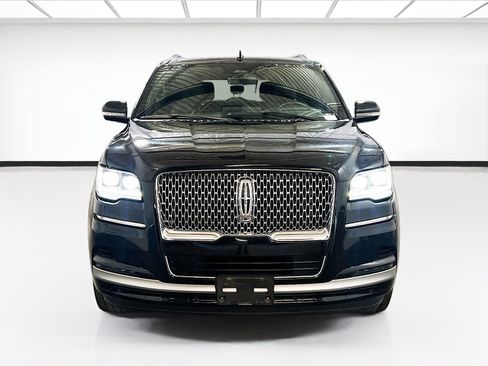 Used 2024 Lincoln Navigator Reserve image 2