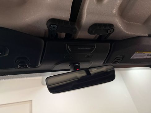 Used 2018 Jeep Wrangler Unlimited Sahara AWD/4WD image 85