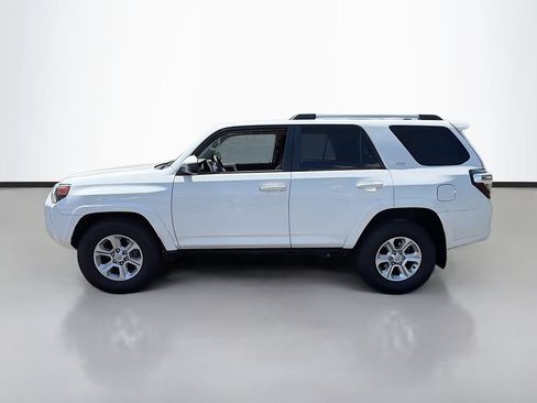 Used 2022 Toyota 4Runner SR5 RWD image 9