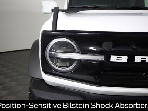 Used 2022 Ford Bronco Outer Banks w/ Sasquatch Package AWD/4WD image 23