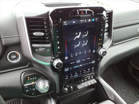 Used 2022 RAM 1500 Laramie AWD/4WD image 28