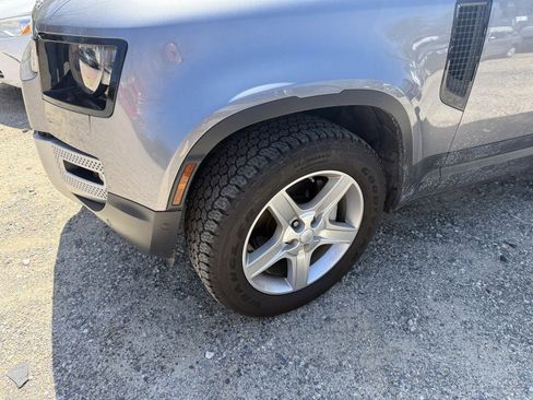 Used 2020 Land Rover Defender 110 HSE image 4