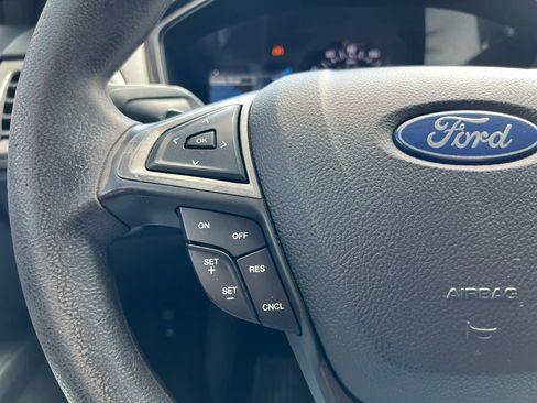 Used 2018 Ford Fusion SE w/ Fusion SE Technology Package FWD image 22
