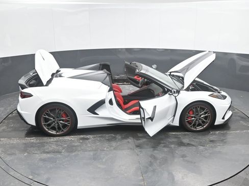 Used 2023 Chevrolet Corvette Stingray Premium Conv w/ Z51 Performance Package image 46