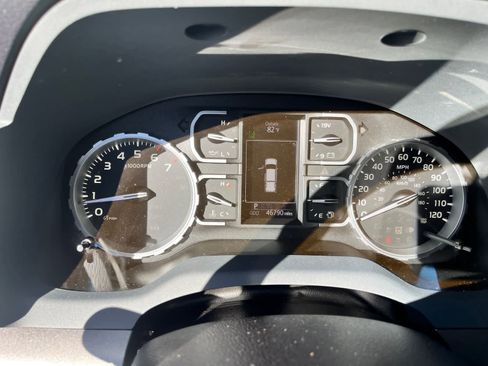 Used 2020 Toyota Tundra SR5 w/ SR5 Upgrade Package image 8