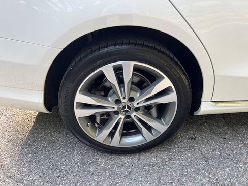 Used 2019 Mercedes-Benz C 300 4MATIC Sedan image 24