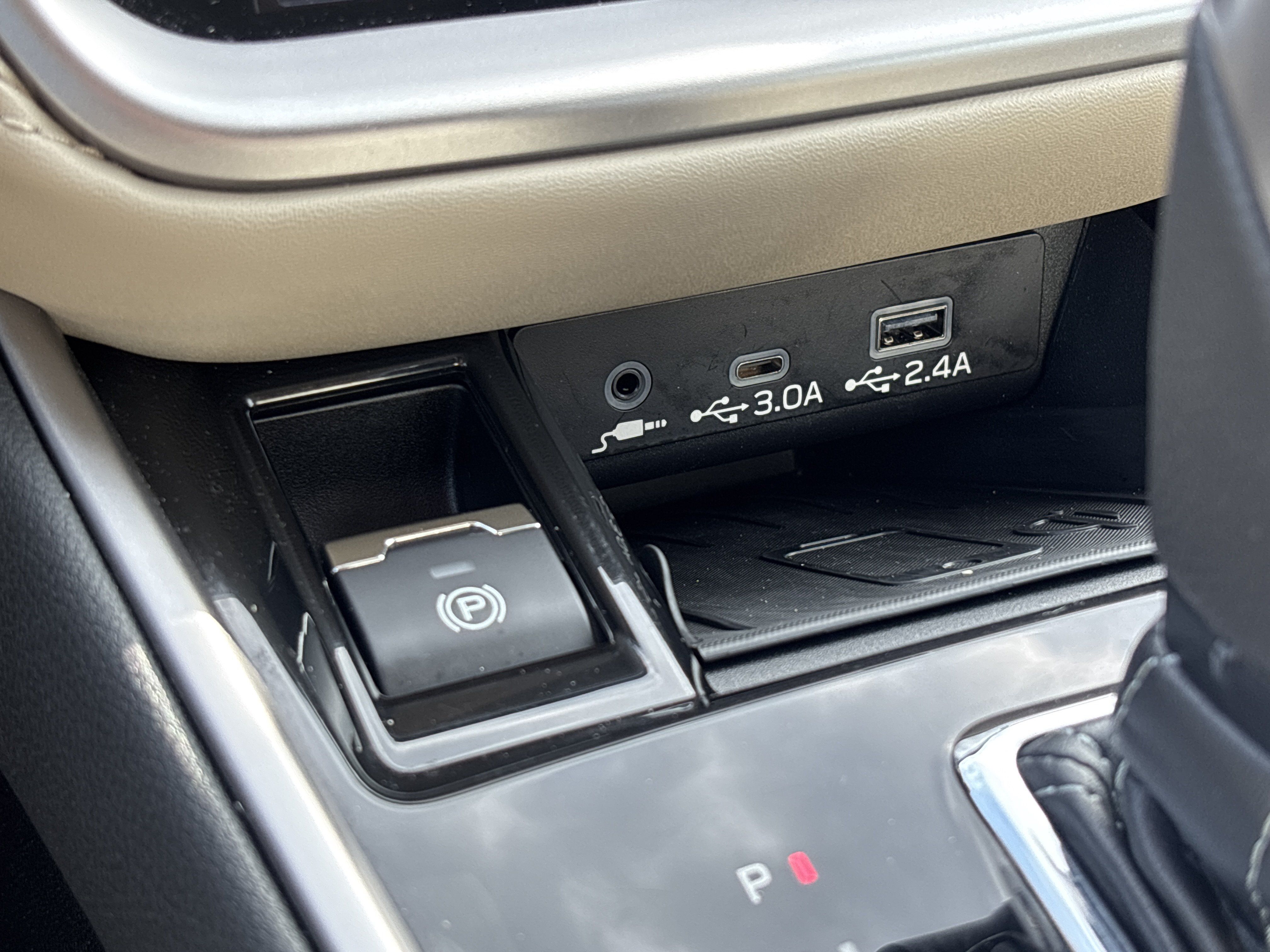 Used 2025 Subaru Outback Limited AWD/4WD image 8