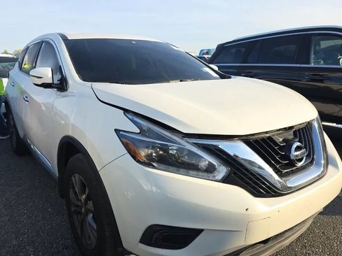 Used 2018 Nissan Murano S w/ Cargo Package FWD image 2