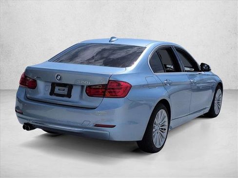 Used 2013 BMW 328i xDrive Sedan AWD/4WD image 5