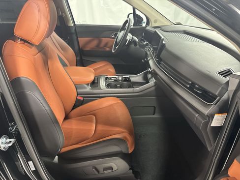 New 2026 Kia Carnival EX image 32